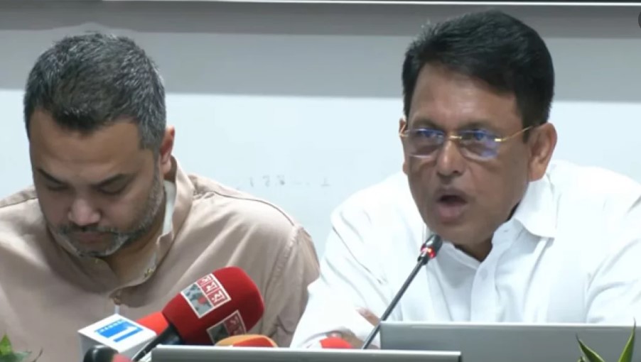 শিক্ষামন্ত্রী বললেন, ‘মন খুলে গান গাওয়া যায়, নম্বর দেওয়া যায় না’